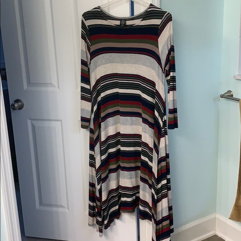 Agnes and dora Earhart dress